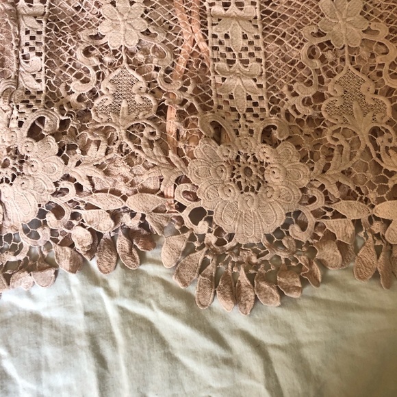 Pink crochet lace midi dress - Picture 6 of 8